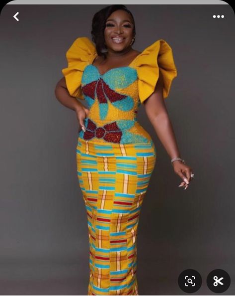 Kente Designs Ghana, Ghana Fashion Kente, Kente Styles For Older Women, Kente Dress Styles For Graduation, Kente Styles For Engagement Ghana, Kente Dress Styles Classy, Dinner Gown Styles, Ghana Kente Cloth, Kente Dresses