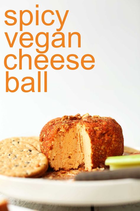 easy-spicy-vegan-cheese-ball-perfect-for-the-holidays-vegan-glutenfree-cheeseball-recipe Vegan Pimento Cheese, Pimento Cheese Ball, Vegan Cheese Ball, Vegan Cheese Recipes, Nice Recipes, Minimalist Baker, Cheese Ball Recipes, Vegan Cream Cheese, Pimento Cheese