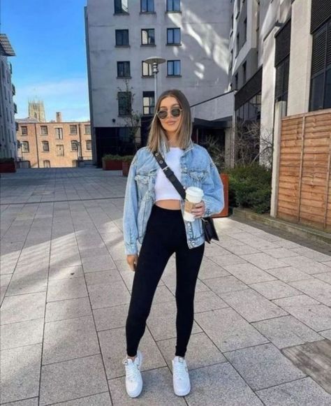 5 ideas de outfits cómodos y aesthetic para la universidad | Ser Zen School Outfits From Shein, Cool Outfits Aesthetic, Outfits From Shein, Outfits Leggins, Ideas De Outfits, Celebrity Casual Outfits, University Outfit, Casual College Outfits, Winter Fashion Outfits Casual