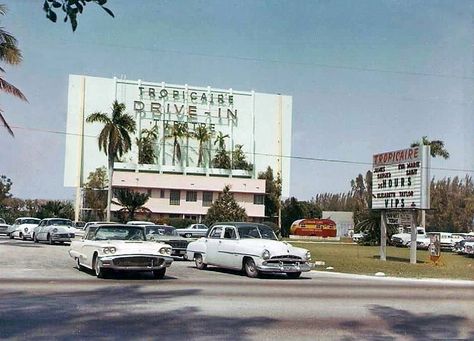 Tropicaire Drive-In Theatre. Lana Albums, Coney Island Baby, Americana Aesthetic, Damien Chazelle, Drive In Theater, Drive In Movie, Old Florida, Vintage Americana, Macbook Wallpaper