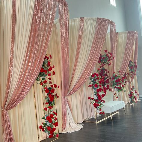 #diyweddingdecor #diyweddingideas #weddingdesign #diy #diywedding #weddingdecor #weddingdecorations #weddingdecorationideas #haldiceremony #weddingplanning #silkflowers #floraldesign #luxurywedding #weddingday #weddingceremony #floral #mehndi #floralframe #indianweddings #weddinginsta #weddinginstagram #pakistaniwedding #backdrop #floralgarland #floralcanopy #floralinstallation #mehndi #shaadi #desiwedding Curved Backdrop, Royal Blue Wedding Theme, Princess Centerpieces, Floral Mehndi, Modern Backdrop, Pipe And Drape Backdrop, Diy Wedding Backdrop, Church Decorations, Raw Fabric