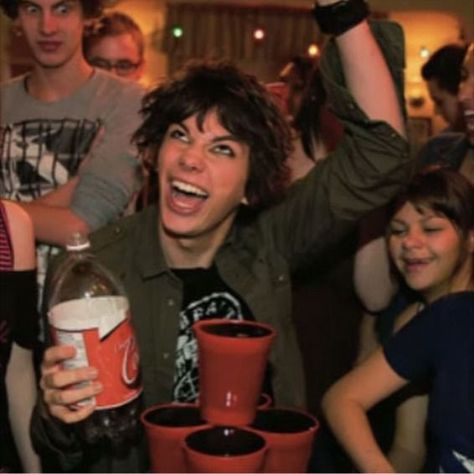 Rodrick Party Pictures, Wimpy Kid Rodrick, Princesa Emo, Rodrick Rules, Hot Emo Guy, Rodrick Heffley, Devon Bostick, Diary Of A Wimpy, Diary Of A Wimpy Kid