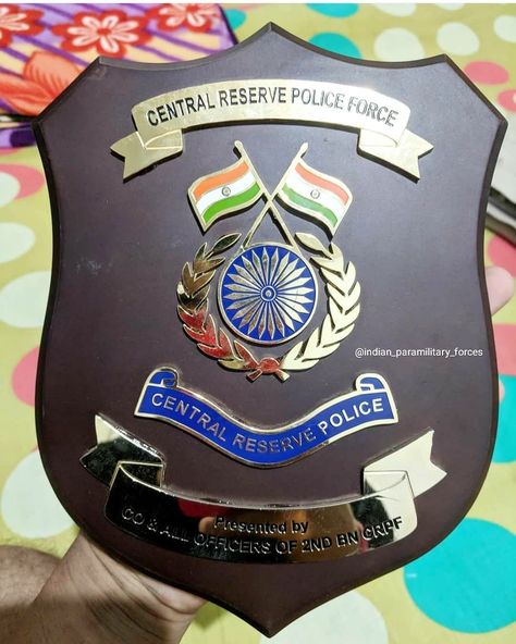 Crpf India Army Wallpaper, Crpf Photo, Army Dp, Army Image, Lady Police, Indian Police Service, Indian Police, Indian Army Special Forces, Military Awards