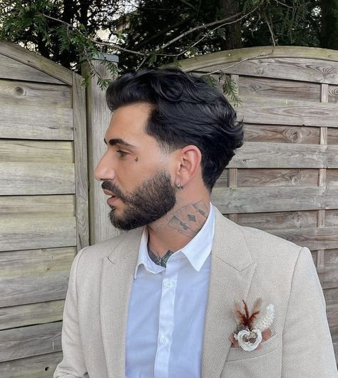 Mens Hairstyles 2024, Men Haircut 2024, Faded Mullet Men, Taper Fade Mullet, Short Flow Haircut Men, Mens Haircuts Thick Hair, Faded Beard Styles, Hair Types Men, Taper Fade Short Hair