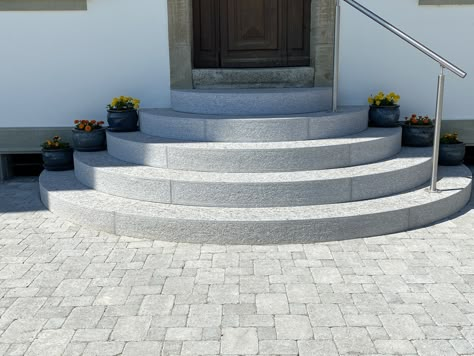 Round Front Steps Entrance, Round Steps Stairs, Back Door Stairs To Patio, Outdoor Staircase Design Entrance, Outdoor Stairs To House Entrance, Outside Stairs Design, Concrete Front Steps, Cement Steps, Round Stairs