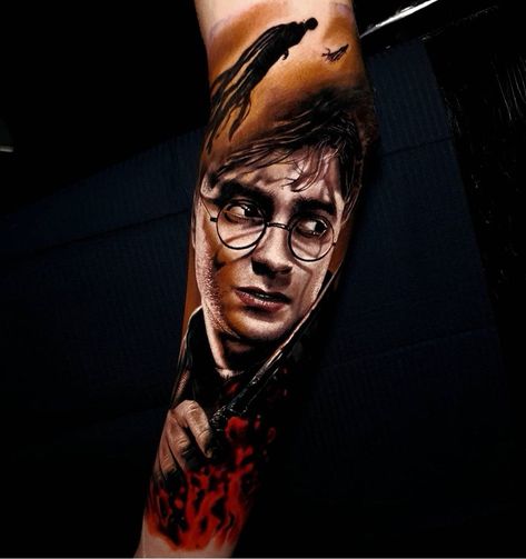 Steve Butcher Tattoo, Tattoo Harry Potter, Harry Potter Portraits, Bio Organic Tattoo, Game Of Thrones Tattoo, Chicano Tattoos Sleeve, Hyper Realistic Tattoo, Organic Tattoo, Potter Tattoo