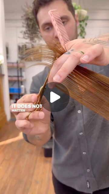 Hairbrained on Instagram: "Concave vs convex layering, as only @jacobhkhan could explain 🤘🖤 @goldwellus  • One more video, showing the difference between convex and concave shapes, and how you can use them to get specific results! I styled here with @goldwellus Dry Boost from style sign. My favorite dry texturizing spray to bring my haircuts to life. #fancyhairdresser #goldwellpro #goldwellus #goldwell #crafthairdresser #hairbrained #hbloves" Convex Layers Haircut, Convex Layers, Hair Texture Training Video, How To Cut Layers In Short Hair, How To Add Texture To Short Bob, Hair Developer Volume Chart, Asymmetrical Pixie Bob, Haircut Techniques, Balyage Sectioning Techniques