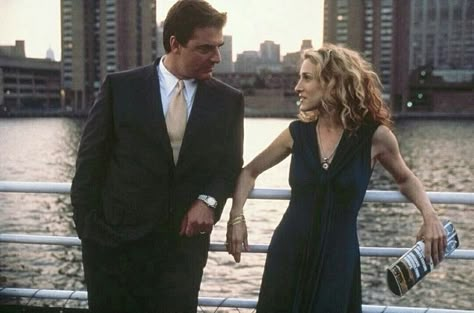 Mr Big And Carrie, Big And Carrie, Carrie And Mr Big, The City Aesthetic, Miranda Hobbes, Carrie And Big, Chris Noth, Carrie Bradshaw Style, The Big City