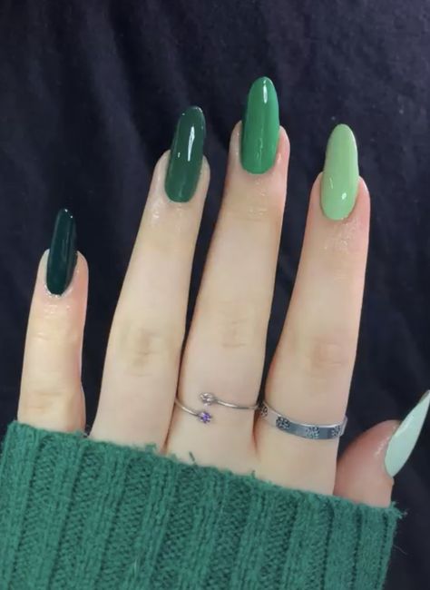 Different Color Green Nails Shades, Multi Colored Green Nails, Different Shades Of Green Nails Acrylic, Green Nails Shades, Green Nails Different Shades, Dark Green Simple Nails, Multi Green Nails, Ombre Nails Green Shades, Different Color Green Nails