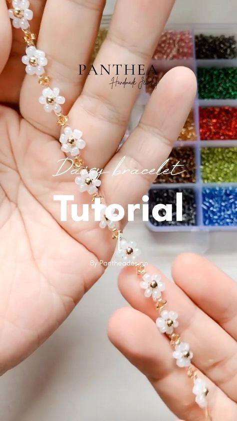 Daisy bracelet tutorial 🌸🌼 This model has been made for a long time, but I guarantee the cuteness. If you like it, don’t forget to press s… | Instagram Flower Bracelet Pattern Beads, Flower Bead Patterns Tutorials, Diy Daisy Bracelet Tutorial, How To Flower Bead Bracelet, Beaded Daisy Necklace Tutorial, Bead Bracelet Flower Tutorial, Beads Bracelets Flowers Tutorial, Daisy Bead Bracelet Tutorial, Beads Daisy Tutorial