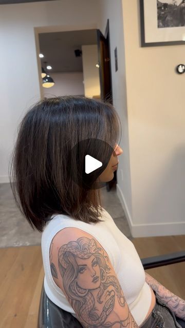 Dominick Serna on Instagram: "•before and after• My friend @brecolehair wanted a big change! She wanted a long bob with a shorter face frame and layers with texture so it wasn’t all one length. I love the change on her. I love how a haircut can transform someone and give them a love for their hair and feel good about themselves. One of the biggest reasons why I got into doin hair. I saw the way this guy cut someone’s hair and how he made them feel and look amazing. I was sold. Nothing better🖤 Love y’all DomDom" Face Frame And Layers, Long Face Short Hair, Shorter Layered Haircuts, Long Bob Haircut With Layers, Long Layered Bob Hairstyles, Textured Bob Hairstyles, Mr Kitty, Medium Length Hair Straight, Before And After Haircut