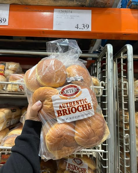 Someone holding up a package of Carter’s Specialty Breads Brioche in Costco store Costco Finds 2023, Dinner Staples, Costco Food, Whole Wheat Rolls, Pizza Kit, Korean Grocery, Grocery Store Items, Creamy Tomato Basil Soup, Costco Shopping