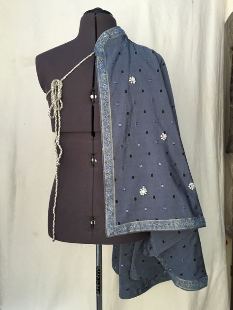 Subtle Fantasy Outfit, Kings Cloak, Half Cloak, Star Cloak, Fantasy Cloak, Royal Cloak, Moon Clothing, Ren Faire Outfits, Magic Clothes