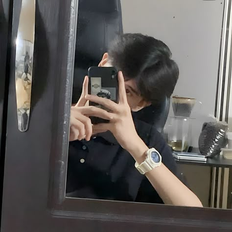 Mirror Shot Men, Mirror Shot Boy, Man Photo Pose Style, Boy Mirror, Teenager Boy, Hair Color Underneath, Tagalog Quotes Funny, Mirror Shot, Tagalog Quotes