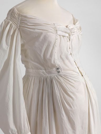 Materinity Dress [White] 1830 From the collection of MoMu - Fashion Museum Antwerp 18th Century Maternity Dress, 1800s Maternity Dress, Historical Maternity Dress, Victorian Maternity Dress, 1800 Outfits, 1800 Clothing, Vintage Maternity Clothes, Maternity Patterns, Fashion Museum