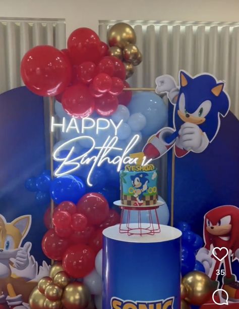 Sonic Backdrop Ideas, Curtain Backdrop Ideas, Wedding Curtain Backdrop, Sonic Birthday Parties, Curtain Backdrop, Sonic Party, Tenth Birthday, Sonic 2, Sonic Birthday