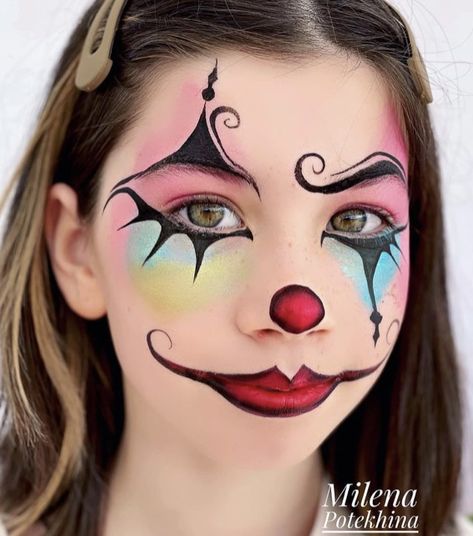 Cute Clown Face Paint, Clown Face Paint Kids Easy, Clown Makeup Kids Cute, Clown Facepainting Easy, Circus Face Paint, Circus Face Painting Ideas, Carnival Face Painting Ideas, Puppy Face Paint, Easy Clown Makeup