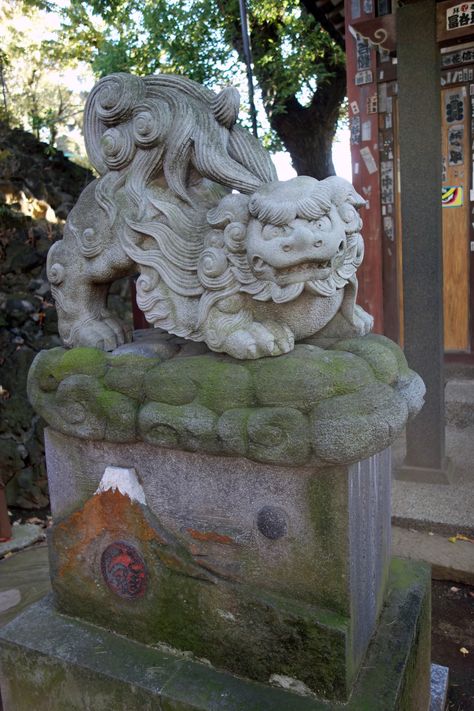 Komainu (shrine guardian dog) on Mt.Fuji ,Shinagawa Japanese Statue, Foo Dog Tattoo, Guardian Dog, Lion Statue, Guardian Lion, Stone Lion, Fu Dog, Foo Dogs, Lion Dog