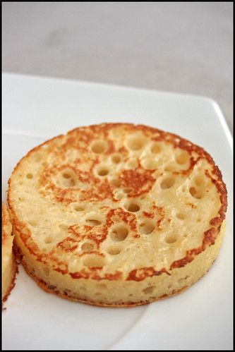 Crumpet Recipe, Oxford English Dictionary, British Cooking, Dessert Restaurants, Oxford English, Desserts With Biscuits, English Dictionary, Bread Making, Pancakes Healthy