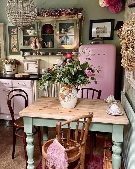 Fantasy Country, Market Decor, Fairy Room, Cottage Aesthetic, Future Kitchen, Chic Kitchen, The Dining Room, Dream Apartment, April Showers