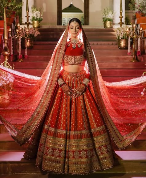 Lehenga Colours, Sabyasachi Lehenga Bridal, Baju Kahwin, Latest Bridal Lehenga Designs, Sabyasachi Bride, Bridal Lehenga Designs, Latest Bridal Lehenga, Wedding Lehenga Designs, Lehenga Red