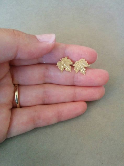 Fall Earring, Gold Earrings Stud, Leaf Earrings Gold, خواتم خطوبة, Small Earrings Gold, Gold Collar Necklace, Simple Leaf, Earrings Fall, Stud Earrings Gold