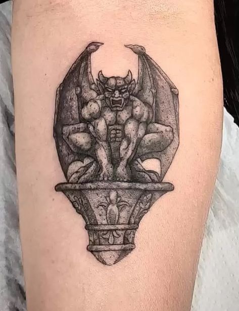 Tattoos Statue, Gargoyle Tattoo For Women, Gargoyle Tattoos, Feminine Gargoyle Tattoo, Gargoyle Tattoo, Tattoo Maker, Bull Tattoos, Gothic Tattoo, Face Tattoos