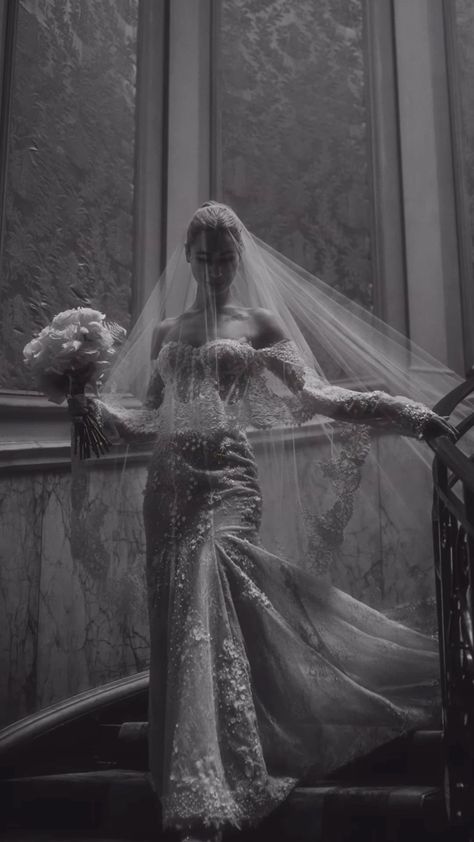 Big Wedding Veil, Wedding Bourdier Photoshoot, Ethereal Bride, Create Your Dream Life, Classy Wedding Dress, Boda Mexicana, Wedding Picture Poses, Wedding Photography Styles, Soft Girl Aesthetic