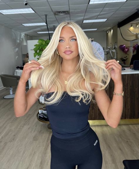 Blonde Hair Tan Skin, Marissa Ayers, Hair Tan Skin, Butter Blonde Hair, Yellow Blonde Hair, Beach Blonde Hair, Pretty Blonde Hair, Perfect Blonde Hair, Tan Blonde