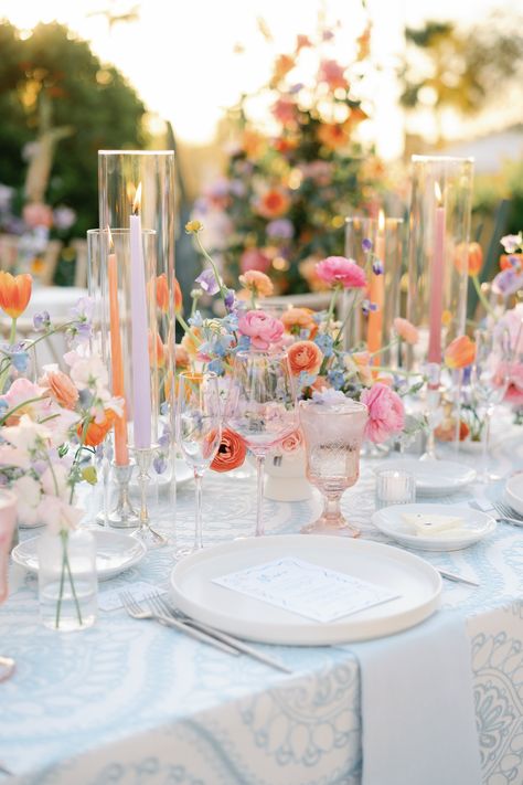 Maria & Andrew — Florals By Kendra - Arizona Based Luxury Wedding Florist Flower Center Piece Table, Southern Wedding Tablescape, Pastel Flowers Table Setting, Colorful Flowers Centerpieces, Generation Table Wedding, Garden Wedding Design Ideas, Colorful Flowers Wedding Decoration, Wedding English Garden, Candle And Flower Wedding Decor