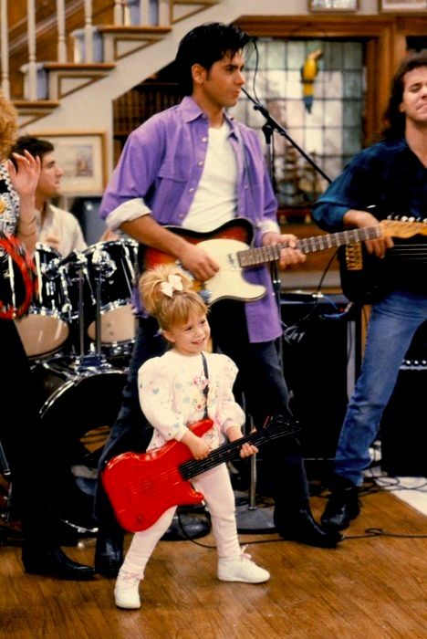 Michelle and Uncle Jesse ( Full House ) Uncle Jesse And Michelle, Jesse And Michelle, Full House Michelle, Full House Funny, Full House Cast, Michelle Tanner, The Bigbang Theory, Uncle Jesse, Paddy Kelly