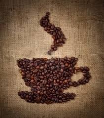 Coffee beans on burlap art great idea for using old coffee beans! Coffee Beans Photography, Coffee Bean Art, Burlap Art, Coffee Uses, Coffee Crafts, Coffee Decor, Diy Coffee, Great Gift Ideas, Coffee Signs