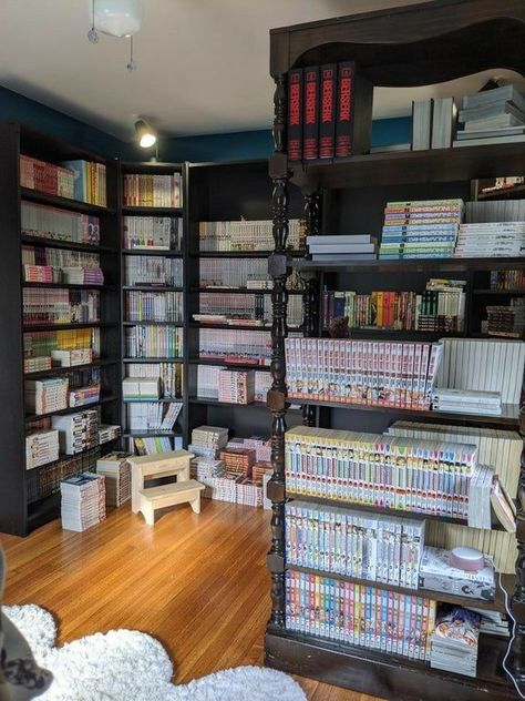 Manga Library Room, Manga Library Aesthetic, Manga Room Ideas, Anime Theme Room, Kawaii Library, Manga Collection Room, Cute Anime Room, Manga Bedroom, Library Room Aesthetic