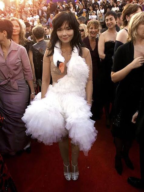 Bjork Swan Dress, Unrealistic Beauty Standards, Meat Dress, Daily Report, Swan Dress, Oscars Red Carpet, Breaking Barriers, Carpet Looks, Coachella Outfit