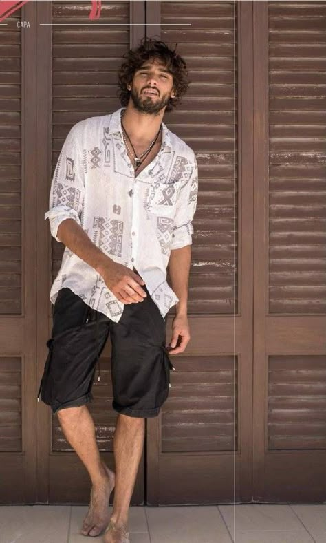 Bohemian Outfit Men, Boho Men Style, Bohemian Men, Hippie Men, Bohemian Style Men, Marlon Teixeira, Brazilian Model, Mens Summer Outfits, Boho Men