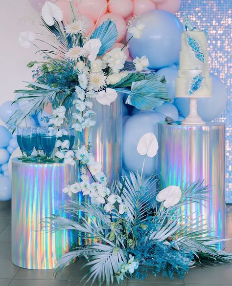 Holographic party inspo, teen festival event ideas Iridescent Party Decorations Diy, Holographic Birthday Party, Holo Aesthetic, Holographic Flowers, Bubble Fairy, Holographic Party, Iridescent Party, Deco Ballon, 33rd Birthday