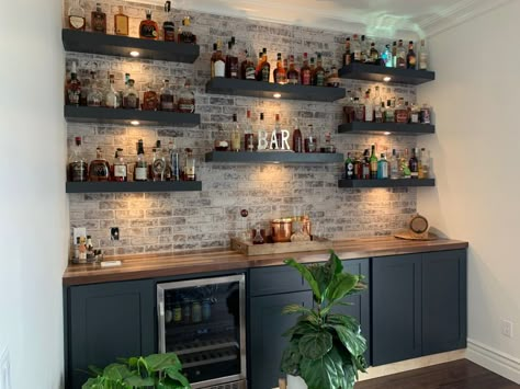 Small Home Bar Ideas, Wet Bar Ideas, Bar Renovation, Building A Home Bar, Small Bars For Home, Bourbon Room, Home Wet Bar, Home Bar Areas, Home Bar Rooms