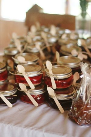 Family Reunion Food, Family Reunion Activities, Family Reunion Favors, Family Reunion Games, Family Reunion Planning, Dessert In A Jar, Family Get Together, Family Picnic, Southern Weddings