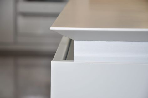 45 degree cut back edge detail on Corian Worktop. Sharks nose profiles can be made at any thickness and at any given angle to ensure the best match for your design. Shark Nose Edge Kitchens, Corian Worktop, Kitchen Contemporary Design, Counter Top Edges, Kitchens Contemporary, Corian Top, Counter Edges, Handleless Kitchen, Edge Profile