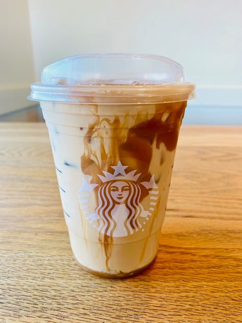 How To Order The Starbucks Butterbeer Latte Butterbeer Latte, Butterbeer Frappuccino, Chai Latte Starbucks, Butter Beer, Menu Recipes, Toffee Nut, Starbucks Menu, Healthy Starbucks, How To Order Starbucks