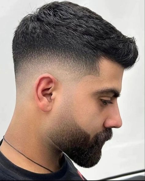 Mid Drop Fade, Fade Hairstyles For Men, Men Short Hair Fade, Haircut Man, Skin Fade Hairstyle, Faded Hair Color, Taper Haircut, Taper Fade Short Hair, Men Fade Haircut Short