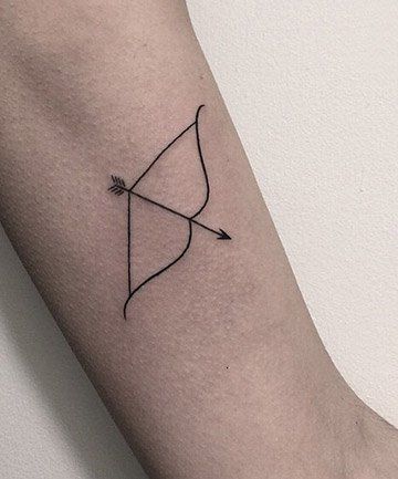 Bow Arrow Tattoos For Women, Arrow Tattoo Aesthetic, Bow N Arrow Tattoo, How And Arrow Tattoo, Tiny Bow And Arrow Tattoo, Aries Arrow Tattoo, Simple Bow And Arrow Tattoo, Tattoos For Sagittarius Women, Arrow Bow Tattoo