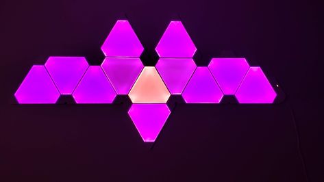 Nanoleaf Design Ideas, Nanoleaf Panels, Nanoleaf Designs, Nanoleaf Aurora, Nanoleaf Lights, Gamer Girls, Light Panels, Gamer Room Decor, Tv Design