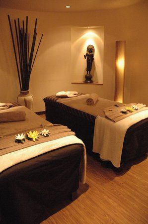 East Day Spa, Auckland Picture: Massage Beds - Check out TripAdvisor members' 27,323 candid photos and videos of East Day Spa Massage Beds, Spa Room Ideas, Deco Spa, Spa Massage Room, Massage Room Design, Massage Room Decor, Massage Therapy Rooms, Dreams Spa, Spa Room Decor