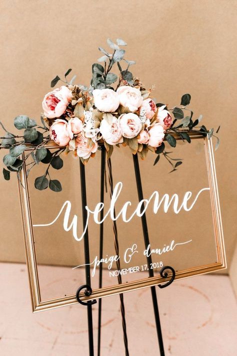 Acrylic 'Welcome' Wedding Sign - Chic Vintage Brides : Chic Vintage Brides Decorations Engagement, فن النسيج, Wedding Seating Signs, Acrylic Wedding Sign, Signs Wedding, Acrylic Wedding, Wedding Welcome Sign, Wedding Decor Elegant, Wedding Welcome Signs