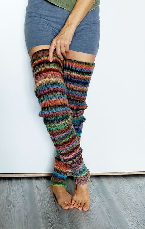 Knit Knee High Socks, Crochet Thigh Highs, Thigh High Leg Warmers, Wool Leg Warmers, Christmas Knitting Projects, Leg Warmers Pattern, Knitted Leg Warmers, Crochet Leg Warmers, Over The Knee Socks