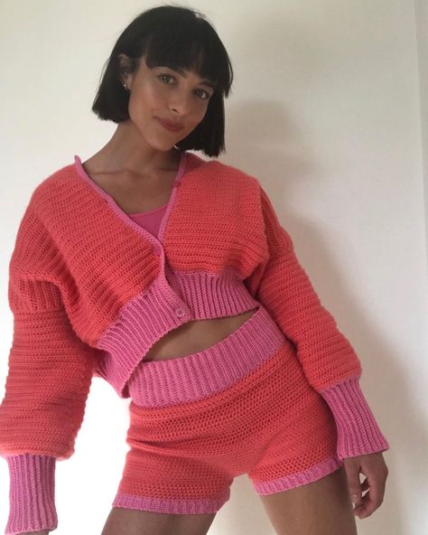 DropDeadDidi on Instagram: “🐙🍑💕🧡 PEACH FIZZ lounge set🧡💕🍑🐙 spring time cuteness.//:: #crochet #knitting #knitwear #crochetersofinstagram” Crochet Lounge Set, Crochet Set Outfit, Crochet Set, Diy Knitting, Crochet Knitting, Lounge Set, Set Outfit, Lounge Sets, Crochet Ideas