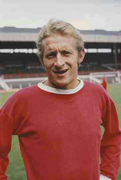 Denis Law of Man Utd in 1969. Man Utd Players, Denis Law, Man Utd Crest, Bobby Charlton, England Team, Frank Lampard, Soccer Legends, Manchester United Legends, Huddersfield Town