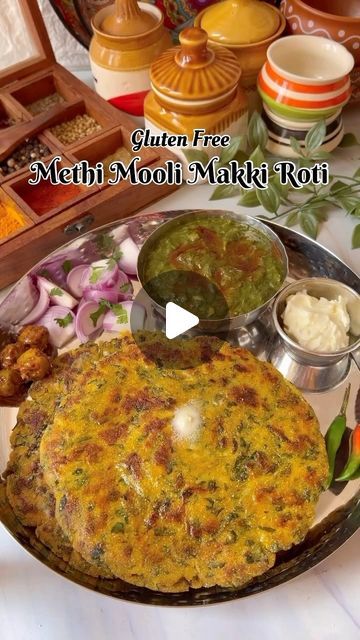 Mooli Paratha Recipes, Mooli Recipe, Methi Paratha Recipes, Gluten Free English Muffin Recipe, Methi Paratha, Dirty Rice Recipe, Carom Seeds, Punjabi Cuisine, Methi Seeds