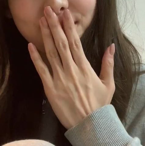 Big Hands, Motivasi Diet, Long Natural Nails, Obsessed With Her, Hand Reference, Hand Pictures, Pretty Hands, Hand Model, Elegant Nails